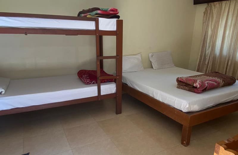 m6-std-family-room3